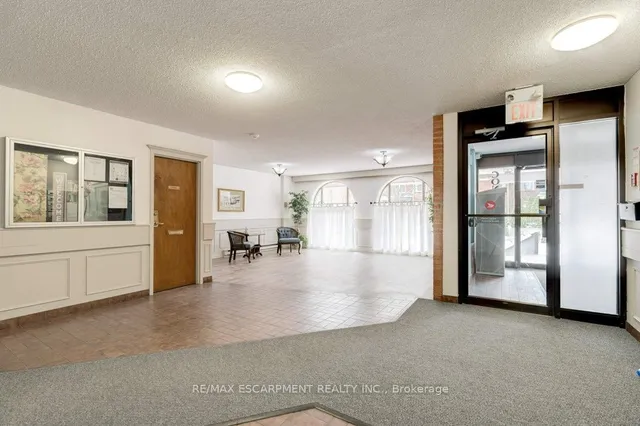 Additional image 8 of 23 Main St Unit 207