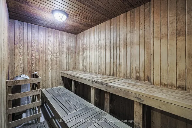 Additional image 38 of 209 Fort York Blvd Unit 469