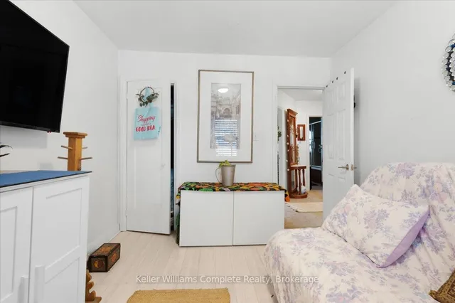 Additional image 11 of 719 Kingston Rd