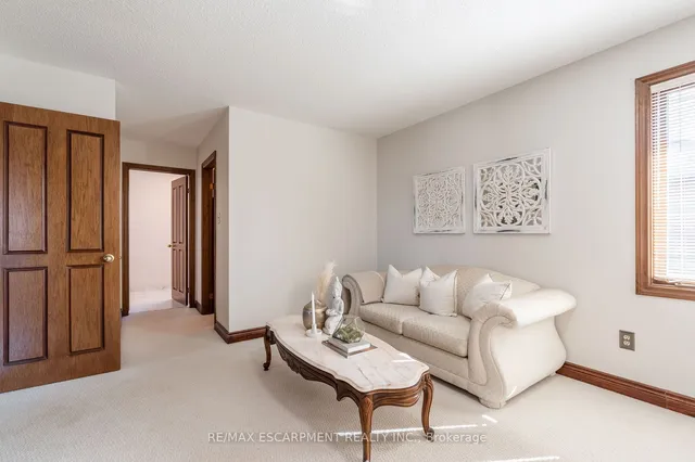 Additional image 33 of 7 Chert Ave