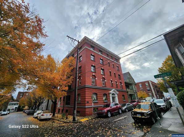 118 NW King Ave APT 52, Portland, OR 97210