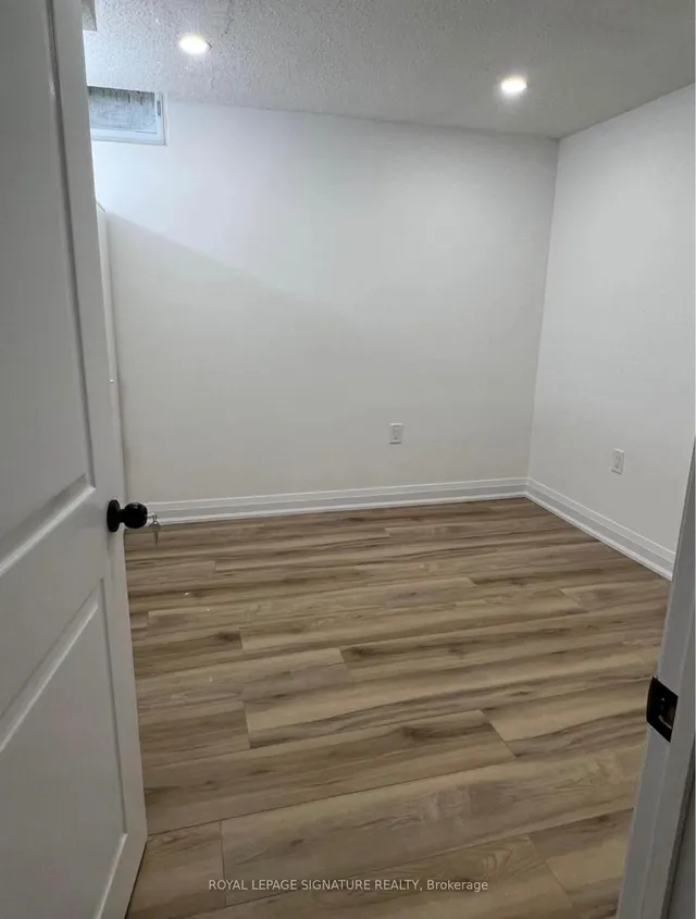 Additional image 24 of 34 Windflower Dr