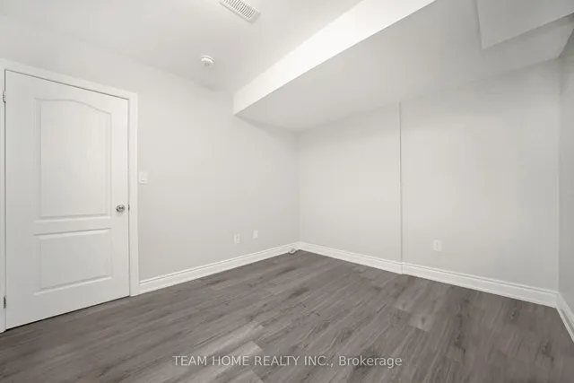 Additional image 38 of 406 Hansen Rd