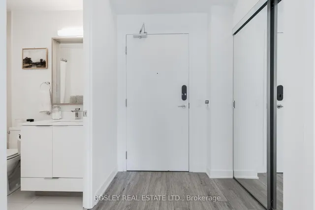 Additional image 26 of 543 Richmond St Unit 314