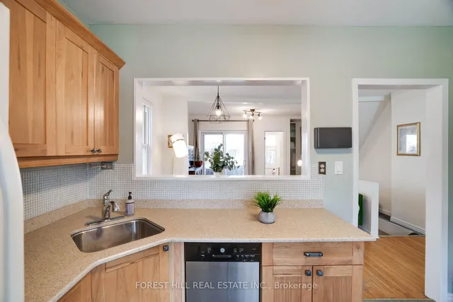 Additional image 17 of 139 Kenwood Ave