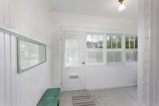 Additional image 9 of 917 Broadview Ave