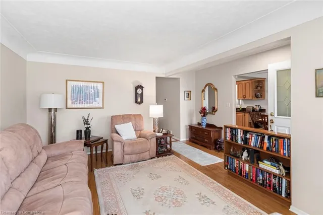 Additional image 9 of 176 Walter Ave