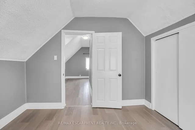 Additional image 25 of 20 Mayflower Ave