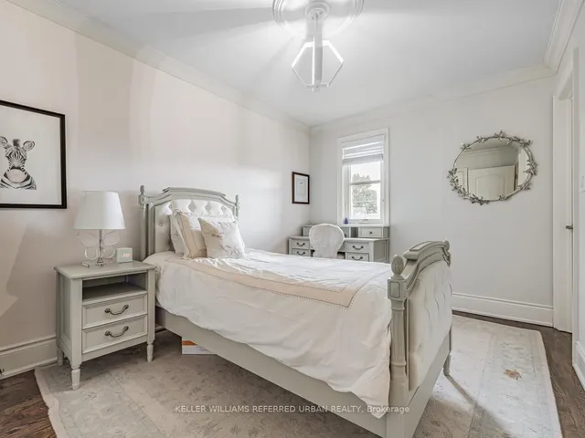 Additional image 22 of 528 Glengrove Ave