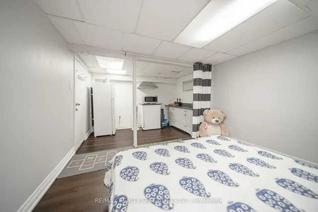 Additional image 41 of 308 Fleetwood Cres