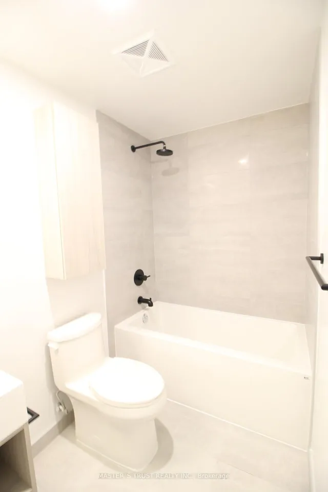 Additional image 7 of 108 Peter St Unit 1703
