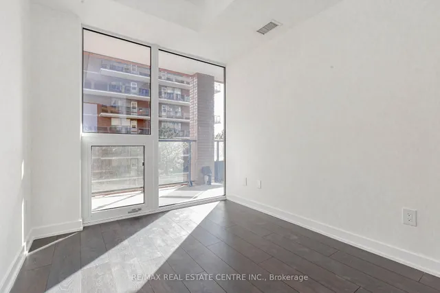 Additional image 29 of 28 Ann St Unit 310