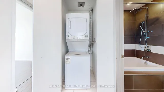 Additional image 25 of 197 Yonge St Unit 5905