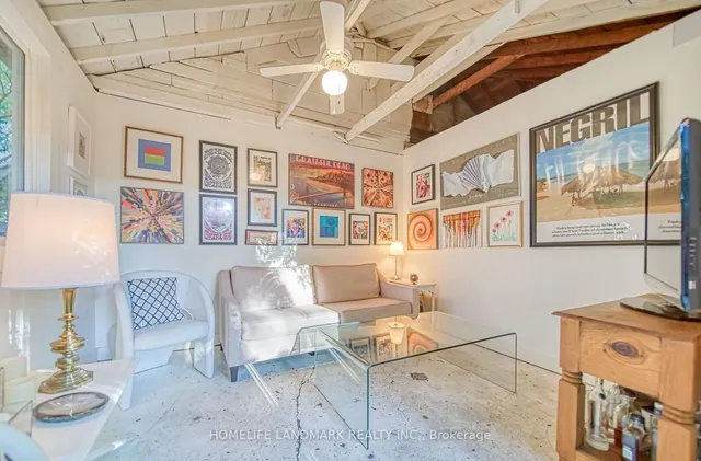 Additional image 30 of 428 Castlefield Ave