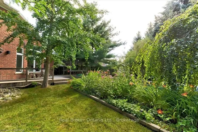 Additional image 38 of 45 Pioneer Tower Cres