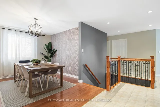 Additional image 10 of 11 Penfold Crt