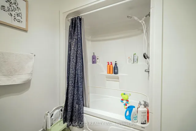 Additional image 21 of 445 Pioneer Dr Unit 4