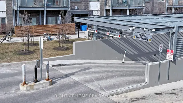 Additional image 50 of 60 ORCHID PLACE Dr Unit 15