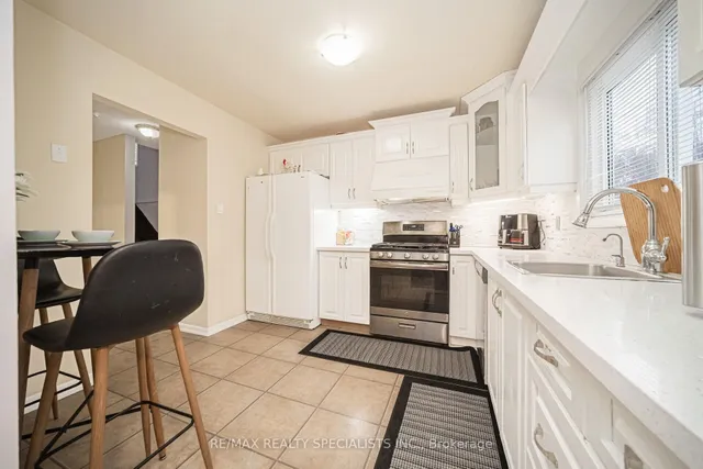 Additional image 18 of 26 Hercules Crt