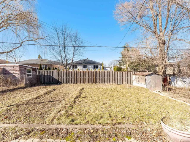 Additional image 31 of 112 Waterloo Ave