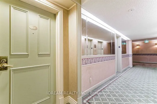 Additional image 5 of 3700 Kaneff Cres Unit 202