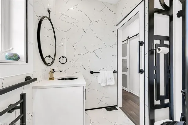 Additional image 35 of 86 Silverbirch Blvd