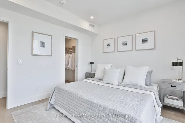 Additional image 21 of 2343 Gerrard St Unit Sky