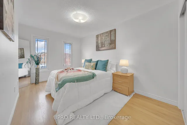 Additional image 29 of 18 Tessler Cres