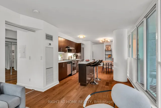 Additional image 21 of 320 Richmond St Unit 305