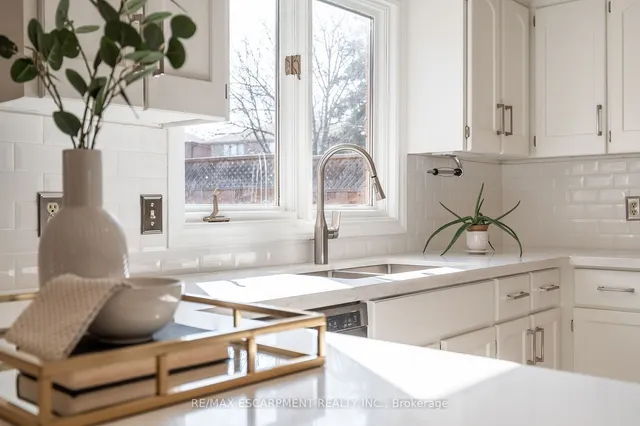 Additional image 40 of 7 Chert Ave