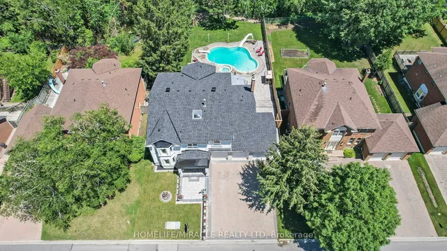 Additional image 37 of 24 Royal Rouge Tr