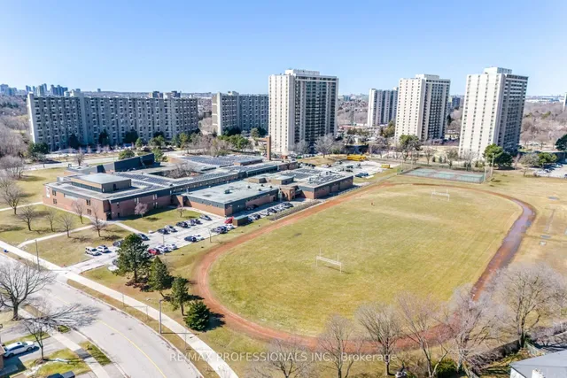 Additional image 47 of 37 Thicket Rd