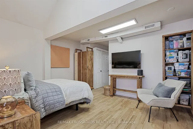 Additional image 13 of 105 Runnymede Rd