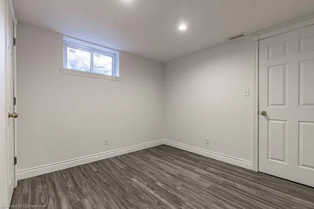 Additional image 40 of 2 Bond St