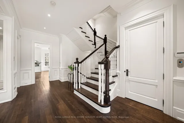 Additional image 11 of 243 Rose Park Dr