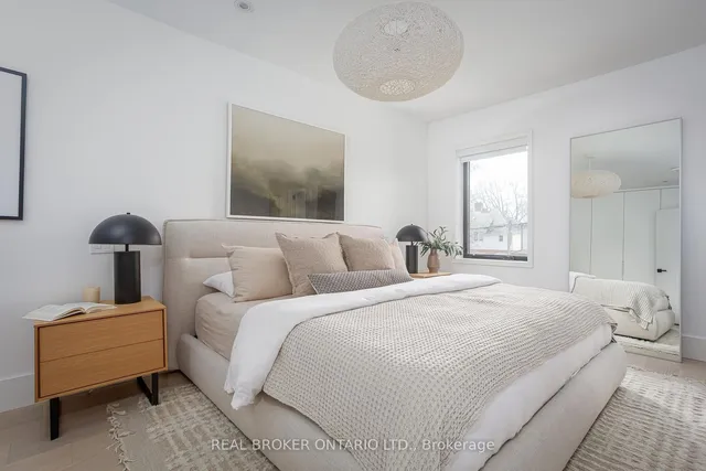 Additional image 15 of 108 Evans Ave