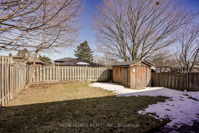 Additional image 38 of 50 Chapais Cres