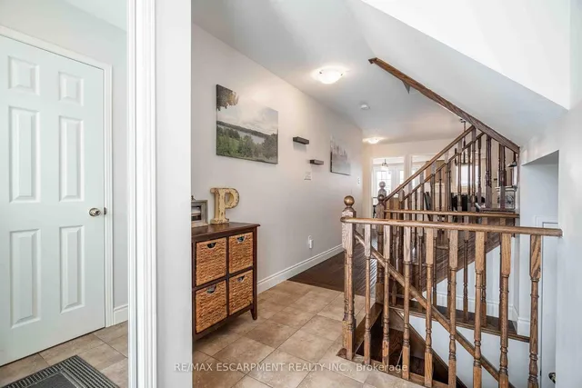 Additional image 6 of 212 Bradley Ave