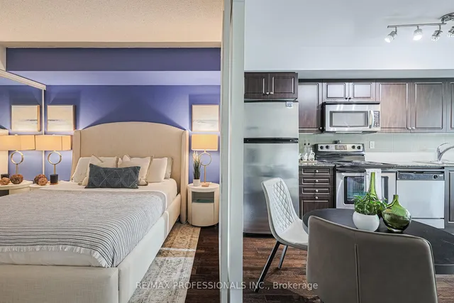 Additional image 21 of 209 Fort York Blvd Unit 469