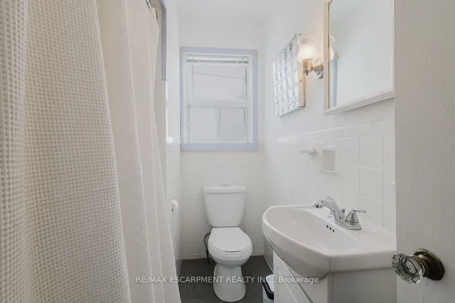 Additional image 16 of 18 Marion Cres