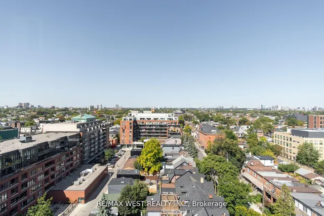 Additional image 15 of 8 Dovercourt Rd Unit 209