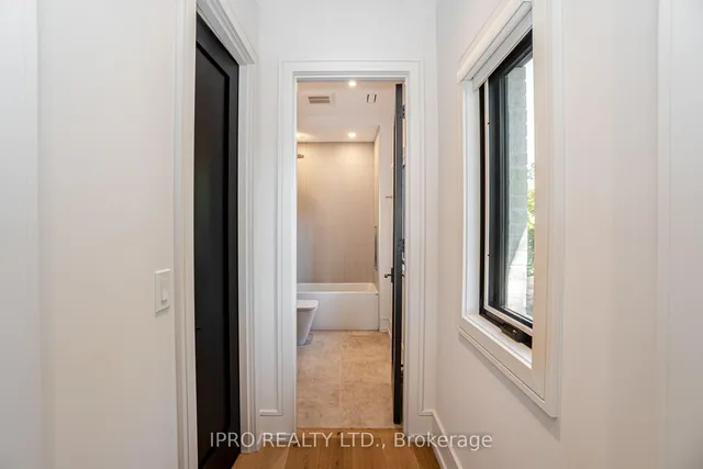 Additional image 33 of 85 Kingsway Cres