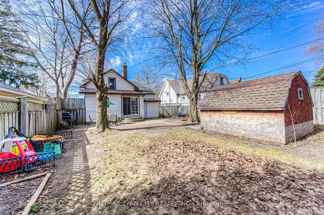 Additional image 40 of 87 6 Ave