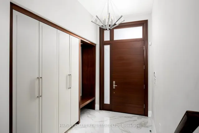 Additional image 3 of 313 Hillhurst Blvd