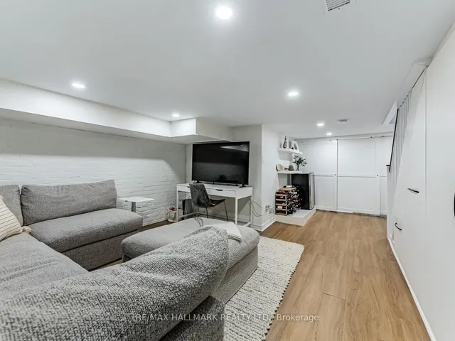 Additional image 21 of 1584 Dundas St