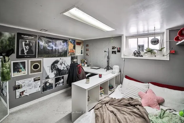 Additional image 19 of 1105 King St