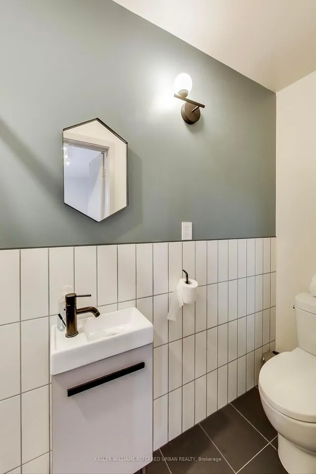 Additional image 28 of 205 Bathurst St