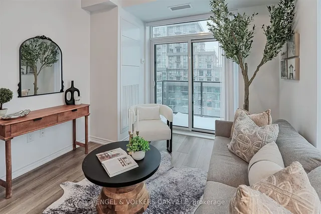 Additional image 18 of 460 Dundas St Unit 611