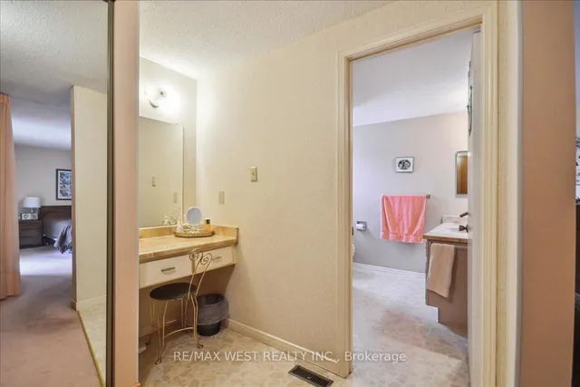 Additional image 7 of 111 Dollery Crt