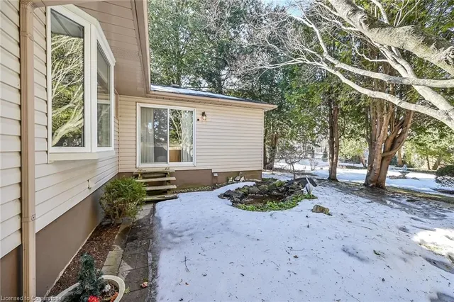 Additional image 35 of 50 Tweedsmuir Ave